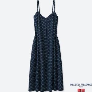 The perfect picnic dress by Uniqlo x Ines de la Fressange Blue White Polka Dot